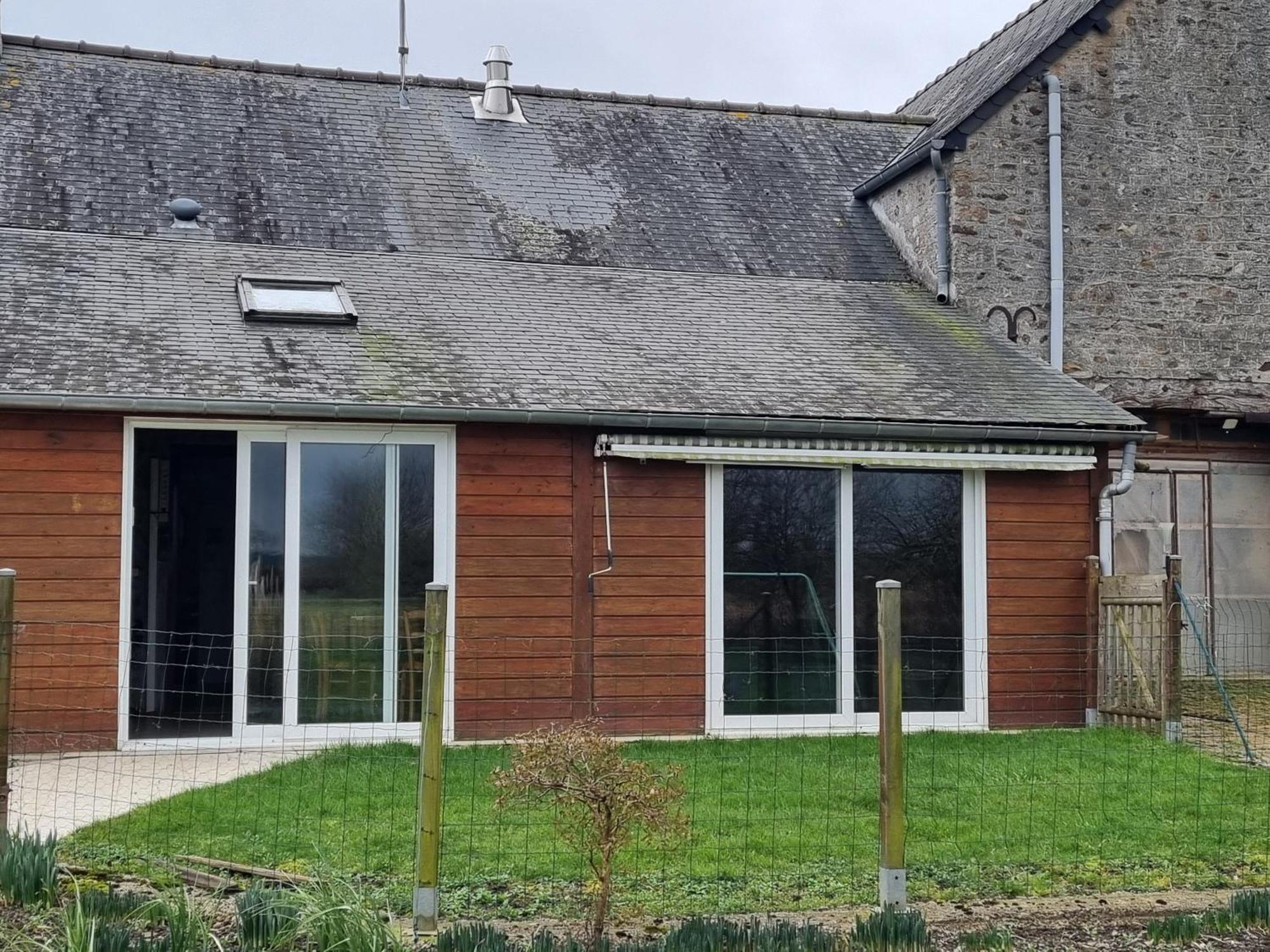 Maison De Famille Pre-en-Pail-Saint-Samson Exteriér fotografie